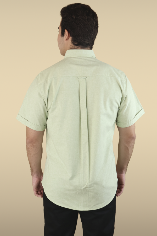 Camisa Hombre Manga Corta Cuello Americano Verde Manzana Corte Regular Con Bolsa